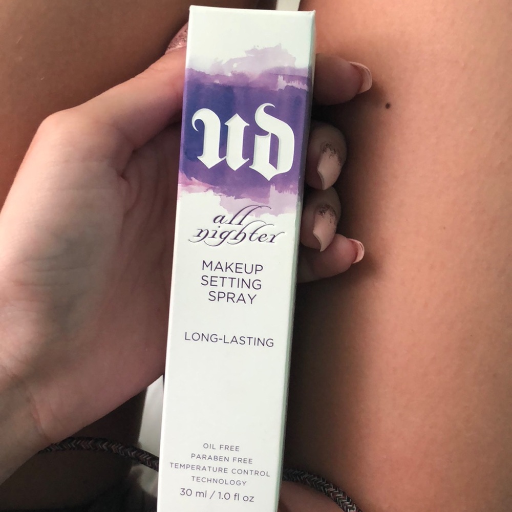 Urban Decay All Nighter Makeup Setting Spray